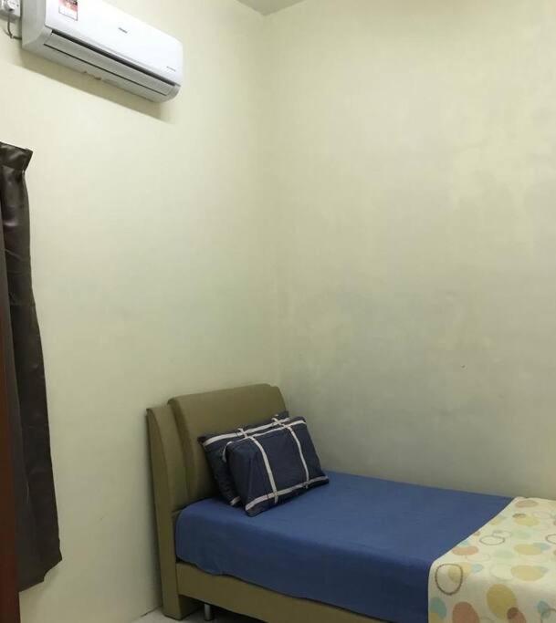 Hj Homestay كُوالا تيرينغانو المظهر الخارجي الصورة