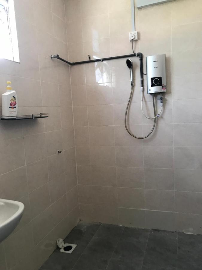 Hj Homestay كُوالا تيرينغانو المظهر الخارجي الصورة