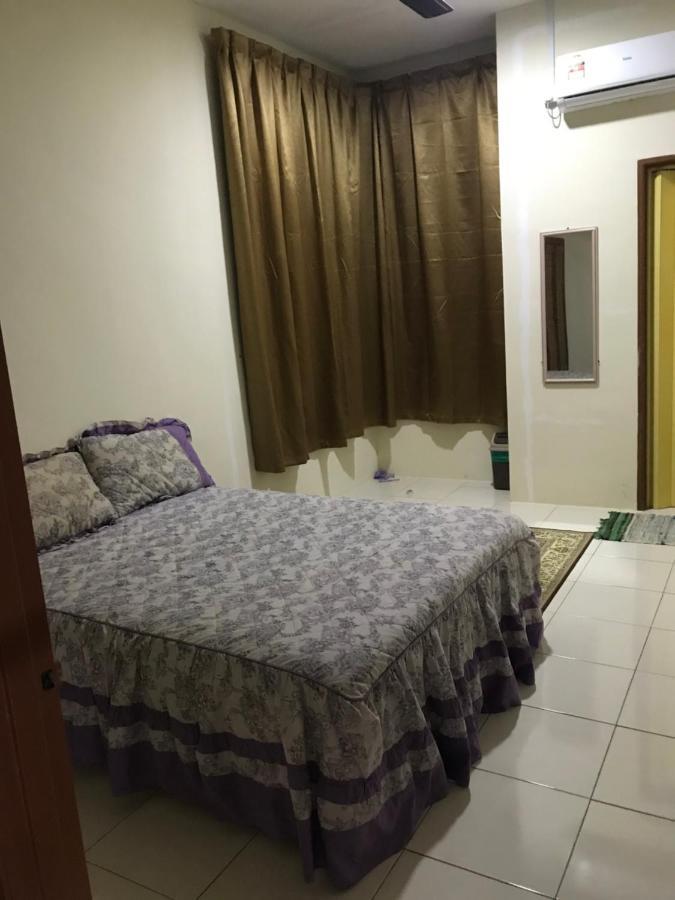 Hj Homestay كُوالا تيرينغانو المظهر الخارجي الصورة